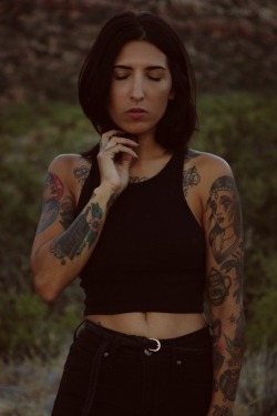 thatattoozone:    Alexis Samantha   phototaker @  ghostpusher   