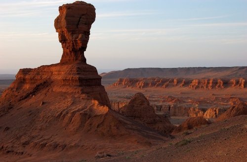 Kherman Tsav (Cracked Wall canyon) in the Gobi Desert, Mongolia. Explorer Ray Chapman called this pl