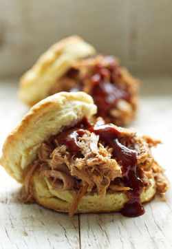 verticalfood:  Pulled Pork Biscuit Sandwiches