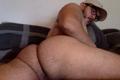 mateobryan:  fuzzy peach