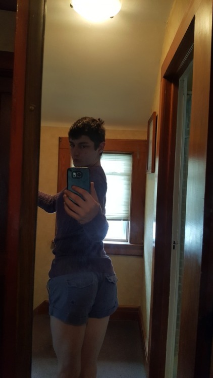 sissybitchkenken: New shorts and sweater