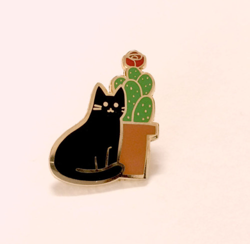 Hello everyone! I made enamel pins and they’re now available for pre-order! ♡Get them here ♡