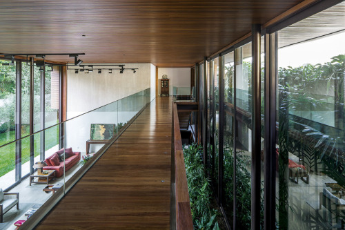 soleilglow:MLA House by Jacobsen Arquitetura // Jardim Paulistano, Brazil