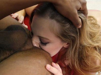 analinguslovers:  Tongue buried deep