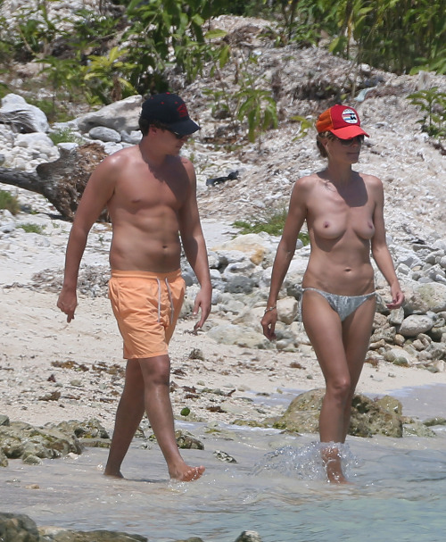 toplessbeachcelebs:  Heidi Klum (Model) topless in Mexico (April 2014) Part 2 