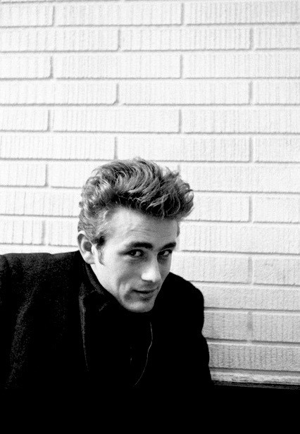 summers-in-hollywood:James Dean in New York City. 1955. Dennis Stock