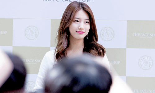 suji-addict:  9-11/1000 oh my queen ♡