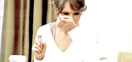 sunsetbabe:  Taylor Swift behind the scenes of Wonderstruck  Cuteness overloaded T^T❤️❤️😭