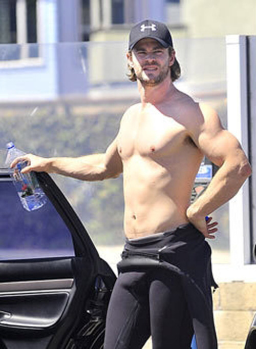 Chris Hemsworth.