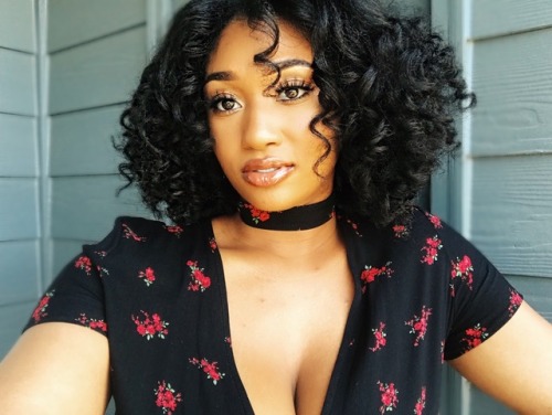 swtbbyangl:guess what day it is?✨happy blackout day ✨