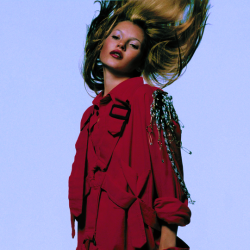 versacegods:  Kate Moss photographed by Tesh