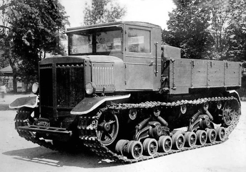  Voroshilovets Heavy Artillery Tractor