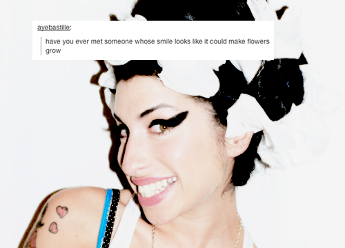 amyjdewinehouse:  Amy Winehouse + Text Posts 