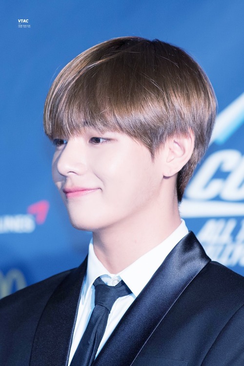 bronzebun: taehyung restore edit | do not whitewash.