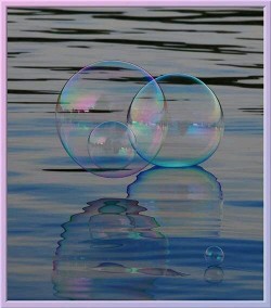 sea-passion:  Bubble in bubble