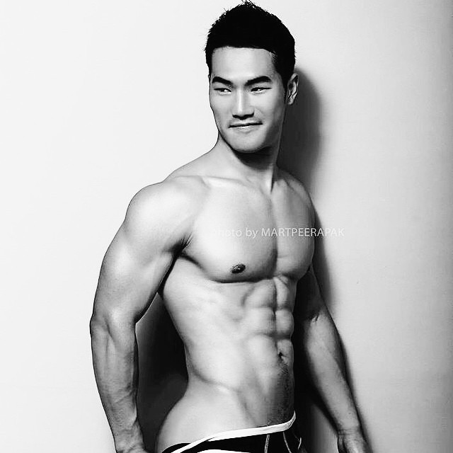asianmilkman:  Beautiful #AsianHunk i found on #IG by greatsixpacks @kongseoul have