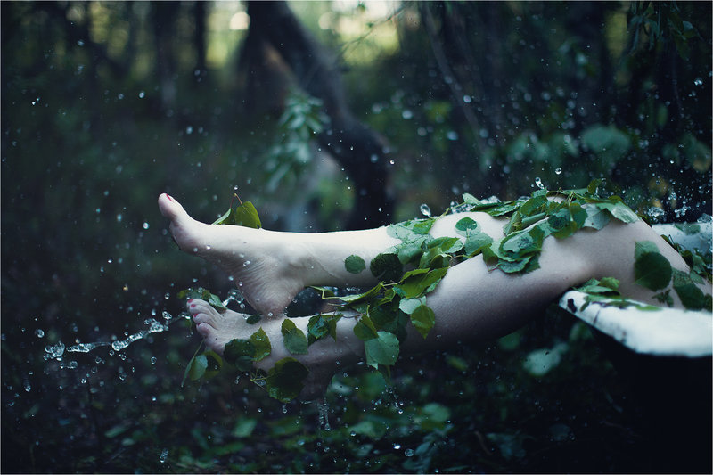 lovelycloudyday:  vat triptych 9 by ~EzoRenier