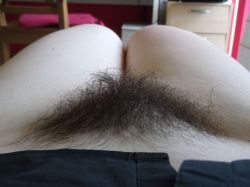 allhairygirls:  very hairy bush