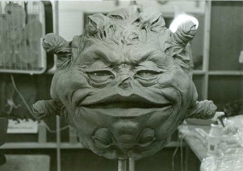 talesfromweirdland:Model and finished version of a Guardian, from Big Trouble in Little China (1986)