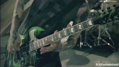 may-i-pierce-the-all-time-veil:   typical-bandrelated-url:  Tony being sexy while