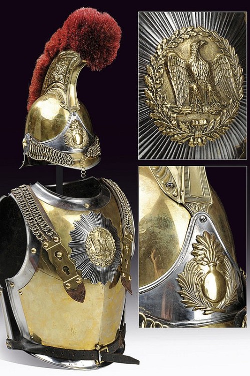 neoprusiano:@Neoprusiano French carabinier’s cuirass and helmet (1833)