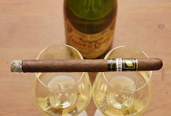 cigarconnoisseur:  L’Atelier LAT 38 Lancero