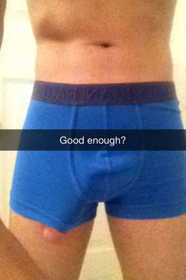 15tthomas:  snapguysguy:  Hung teen boy  do u think u could get his snapchat nudes