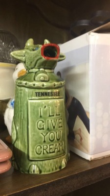 bogleech:  shiftythrifting: she’ll give you cream I hate the whole universe that produced this 