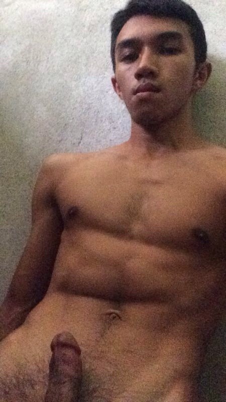 hakimkecil5:  Part 2. Nak tengok mamat hensem ni melancap sampai pancut? - Reblog