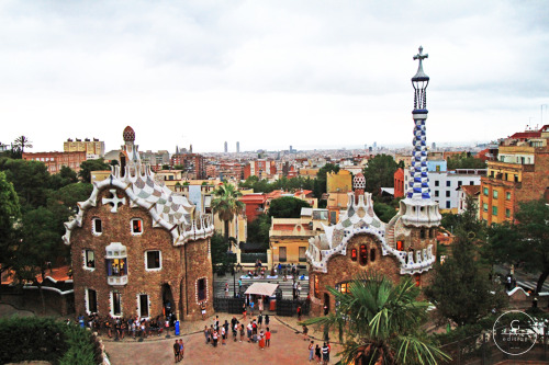 Park Güell was designed by Antoni Gaudí for businessman Eusebi Güell. It is located in a quiet and h