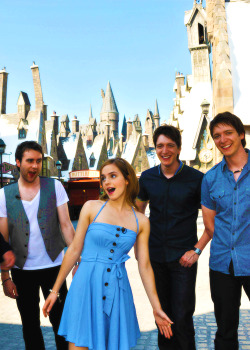 fionazombiee:  pottergallaghergirl:  I FRICKIN