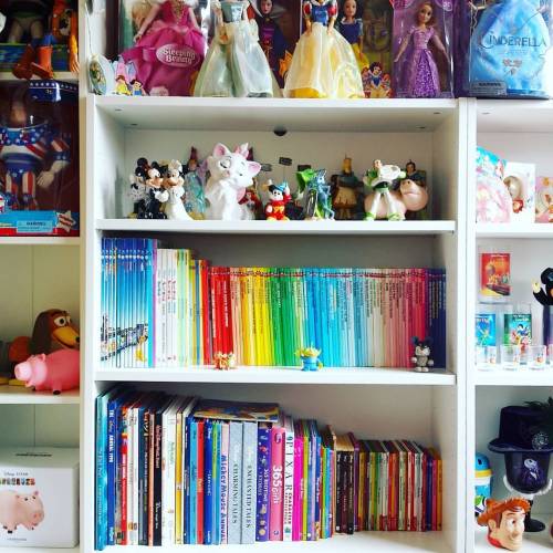 Satisfying. #disney#disneycollection#disneycollector#disneybooks#disneyroom