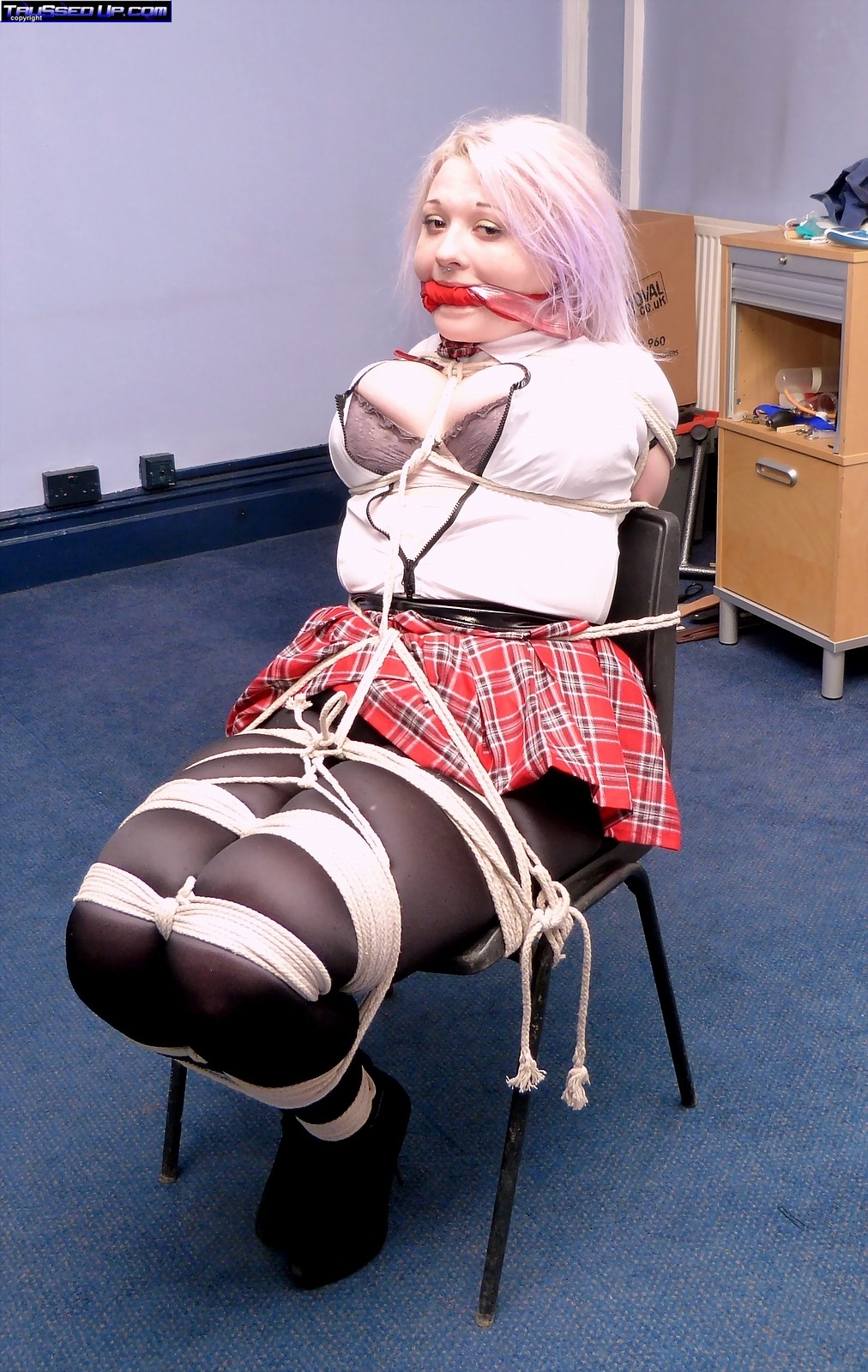 odelyslolvebondage:  Visit Trussed up Vote Trussed up 