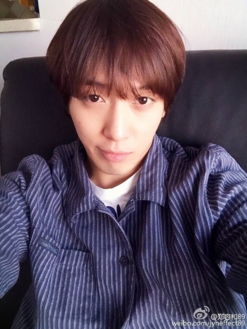 cnholic622:[150223 Jung YongHwa weibo update]@jyheffect89