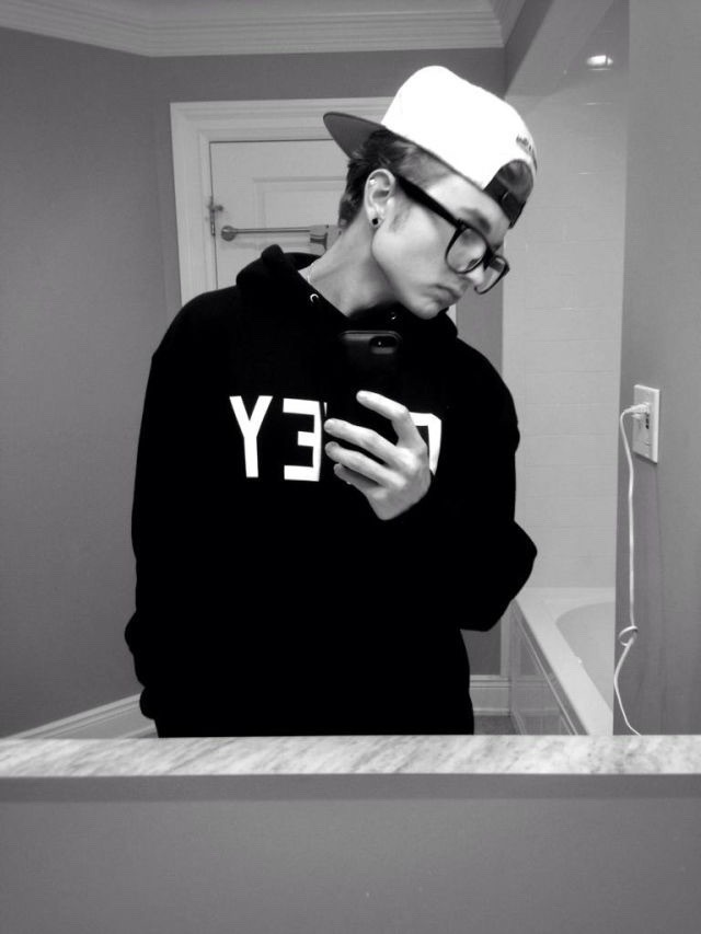 myperfectionnmyblog:  Nick Klokus Viner