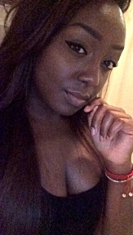 olgirldownyonder:  HAPPY DARK SKIN APPRECIATION porn pictures