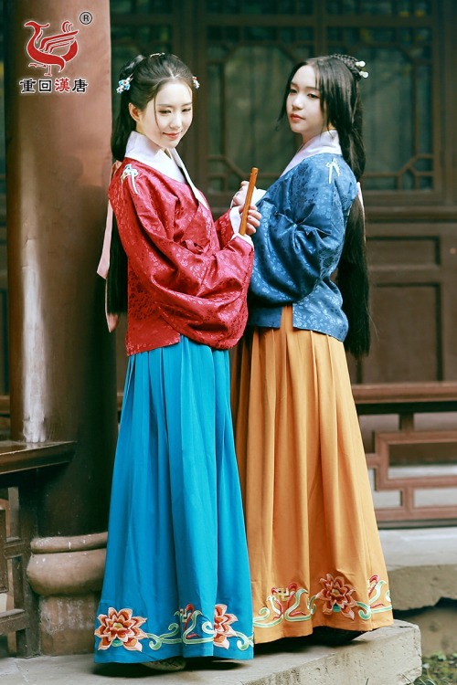 traditional chinese hanfu | ming dynasty fashion 明袄 | 重回汉唐