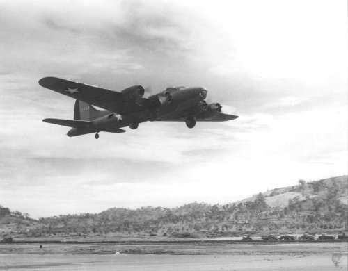 B-17E bomber &lsquo;Yankee Diddler&rsquo; of 43rd Bomber Group, US 65th Bomber Squadron taki