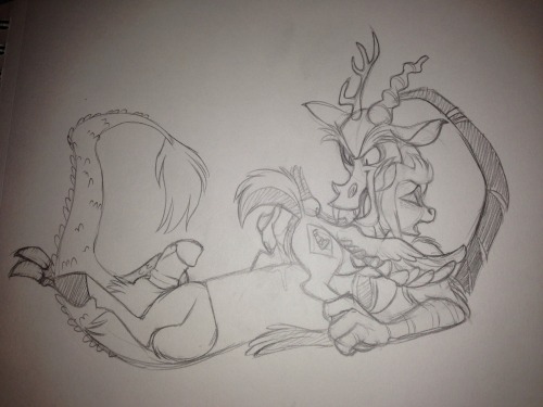 askkimidoodle:  Dissy being naughty~  The best Discord post I’ve see in awhile. The character is just dripping off him, heh
