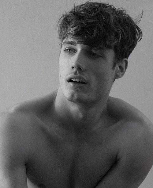 heisokay:  Steven Chevrin photographed by