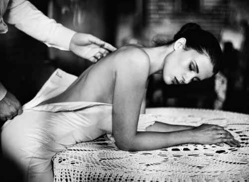 anna-iren: So rarely do we meet those in whose ocean we want to drown…