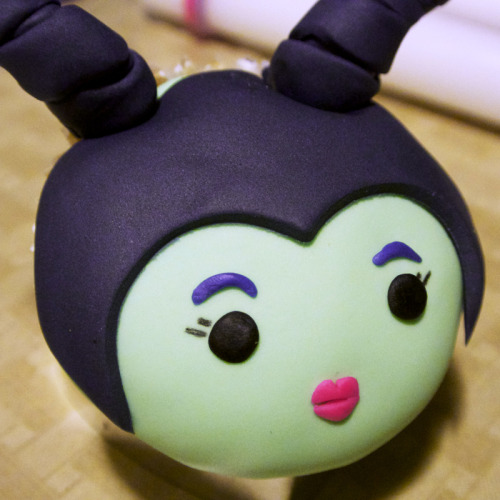 Maleficent cupcake!