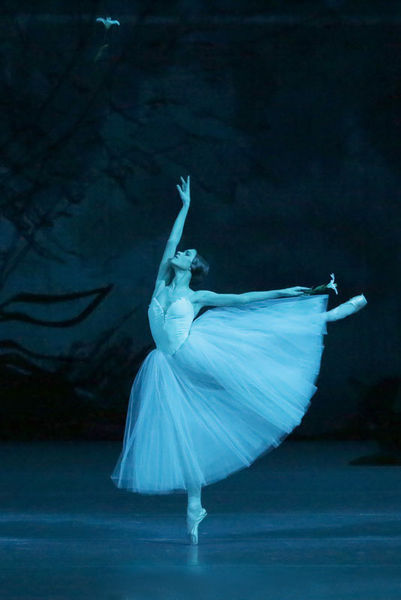 lasylphidedubolchoi:Maria Vinogradova in Bolshoi’s GisellePhoto by Damir Yusupov