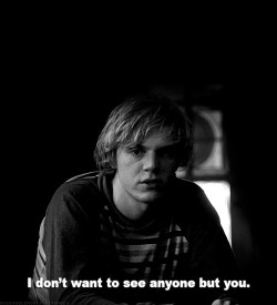 evanpeters-leodicaprio:  yeah well i feel the same way so its fine 