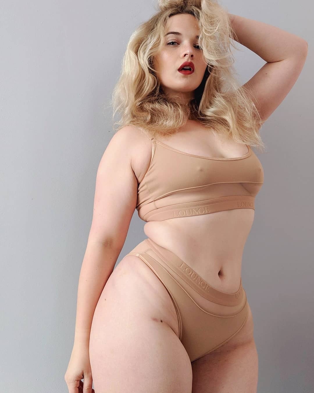 curvy-corner:  Big Beautiful Women Looking to Hook up for Casual Fun!