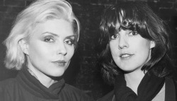 hopeless-pyromantic:  Debbie Harry with Roberta