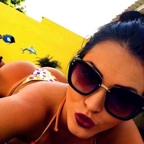 bomb-chicas:  💣 