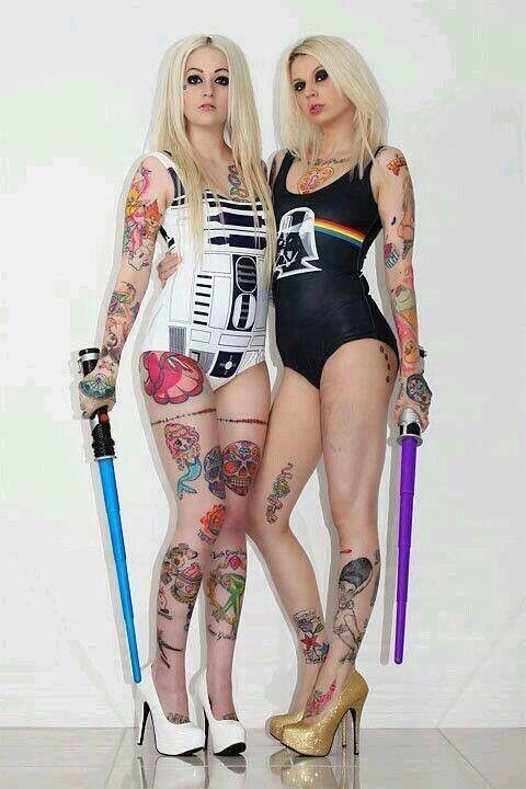 jabbas-love-palace:  Lizzi Valentine set #2