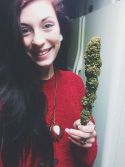 Sunnbabie:  I Like Big Buds And I Cannot Lie 