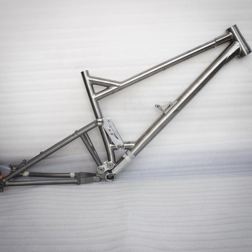 sickbicycles:Death From Above 180. We have made 3 of these Titanium vanadium beasts. 29 wheels, with
